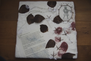 Traces (Sporen) – wandpaneel van vilt