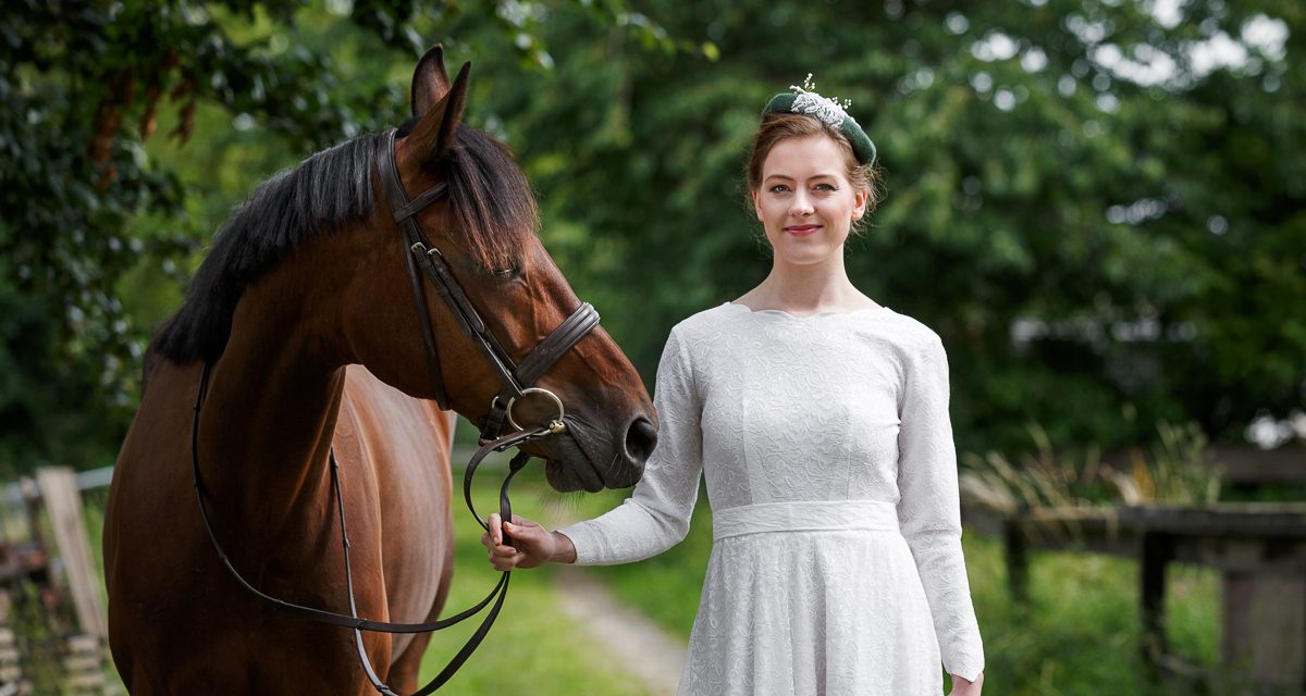 Hoedje van vilt voor een bruid