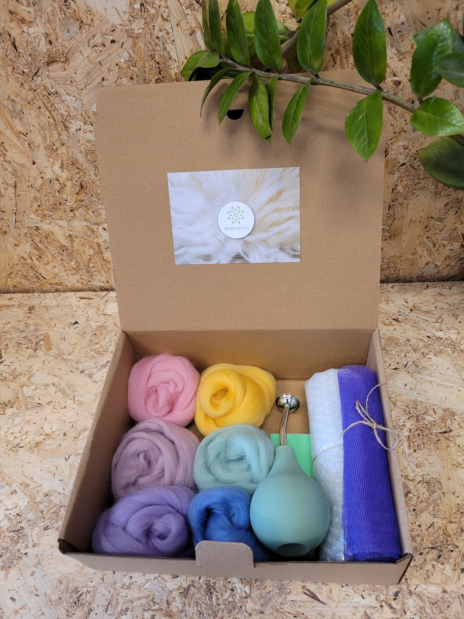 Startpakket natvilten – maak je eigen vilt! Pastelkleuren - Afbeelding 5
