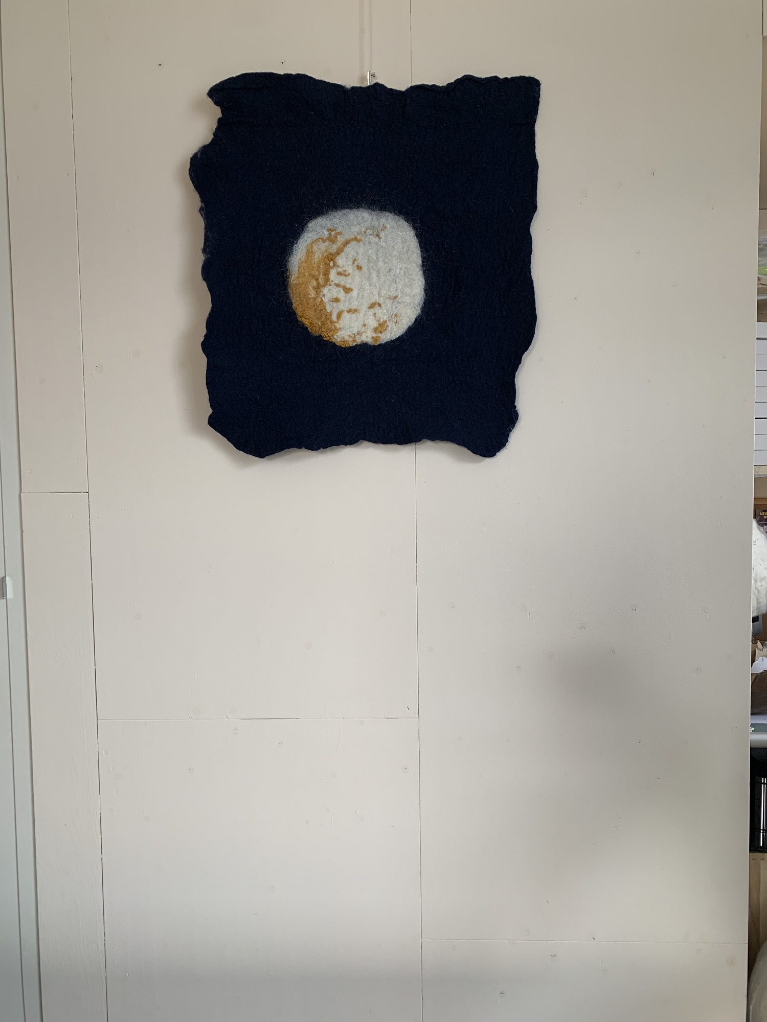 Wandkleed van wol 'Verlicht' 60 x 60 cm ( verkocht) - Afbeelding 2