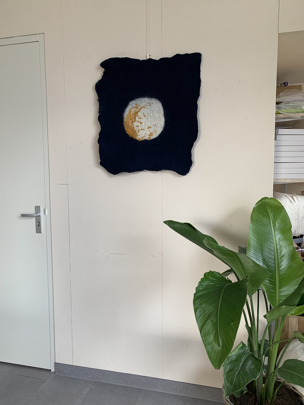 Wandkleed van wol 'Verlicht' 60 x 60 cm ( verkocht) - Afbeelding 5